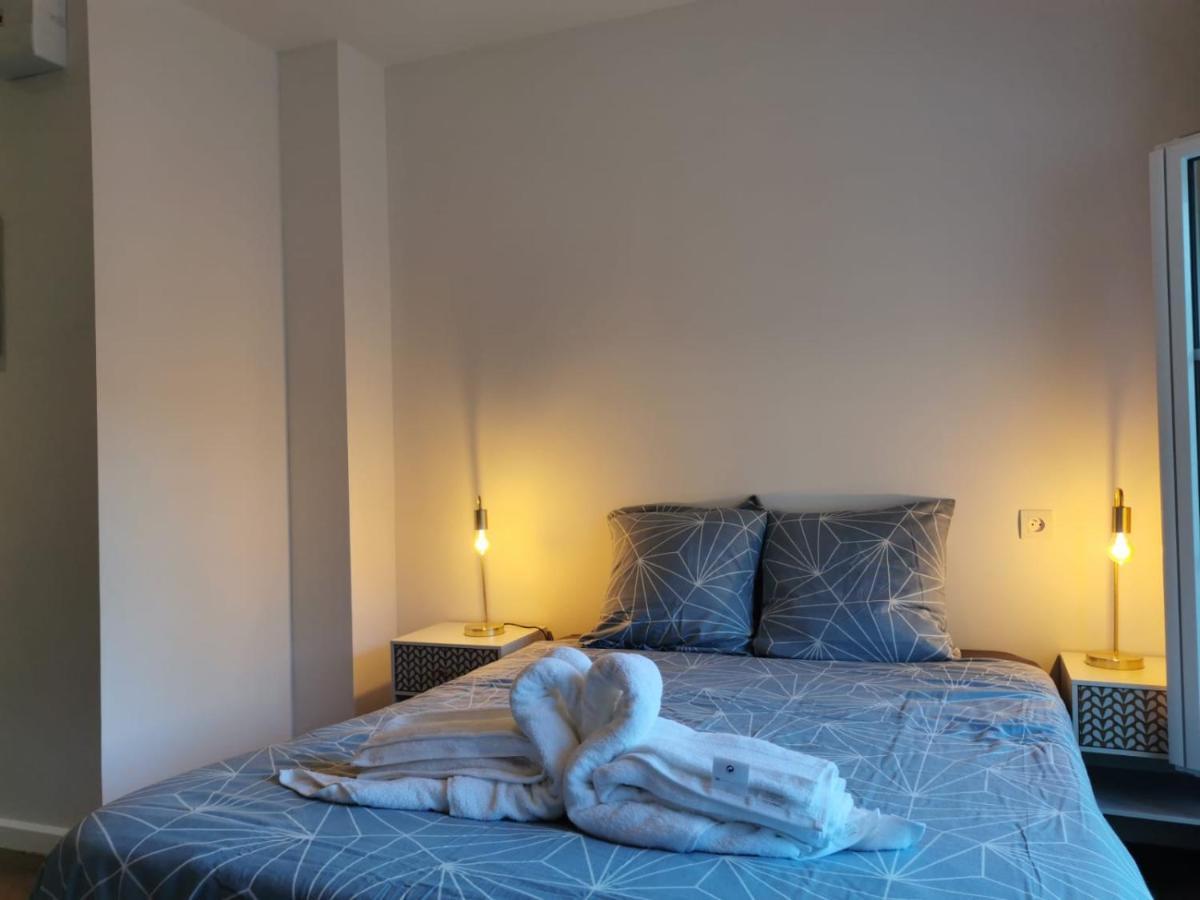 Ruffec 10 Apartment